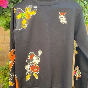 *BN* MICKEY MOUSE AND FRIENDS FLEECE HALLOWEEN PULLOVER, medium